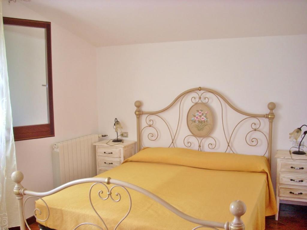 Angela Holiday Apartment room 5